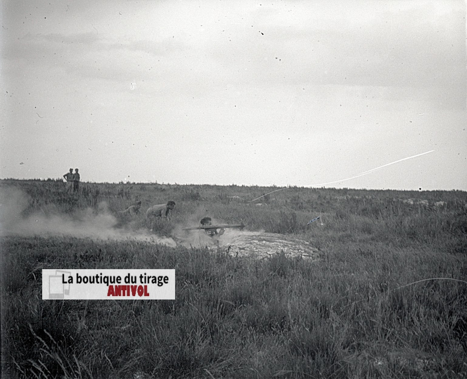 Camp du Ruchard, char, plaque verre, photo ancienne, négatif N&B 6x13 cm