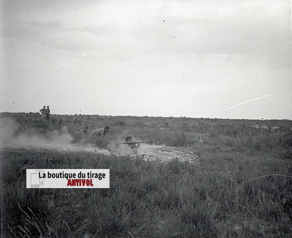 Camp du Ruchard, char, plaque verre, photo ancienne, négatif N&B 6x13 cm