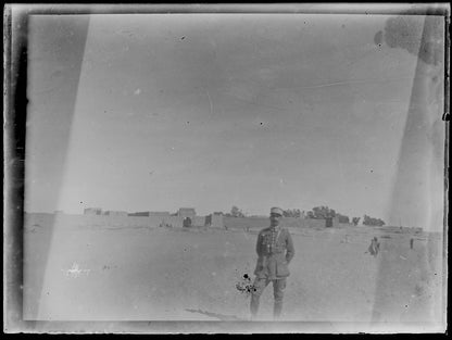 Plaque verre photo ancienne noir et blanc négatif 9x12 cm soldat désert glass 