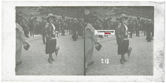 Personnages, Longchamp, Paris, plaque verre stéréoscopique, positif 8,5x17 cm