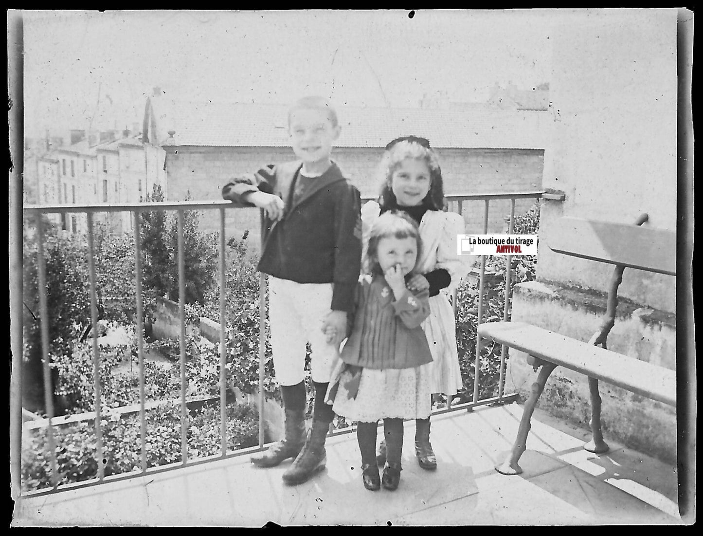 Famille, enfants, Plaque verre photo, négatif ancien noir & blanc 6x8 cm