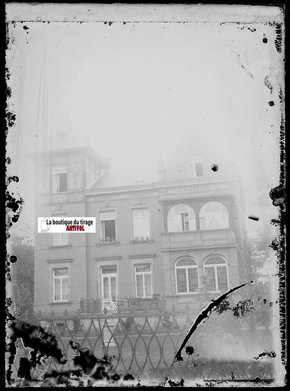 Hausbecker maison, Plaque verre photo ancienne, négatif noir & blanc 6x9 cm