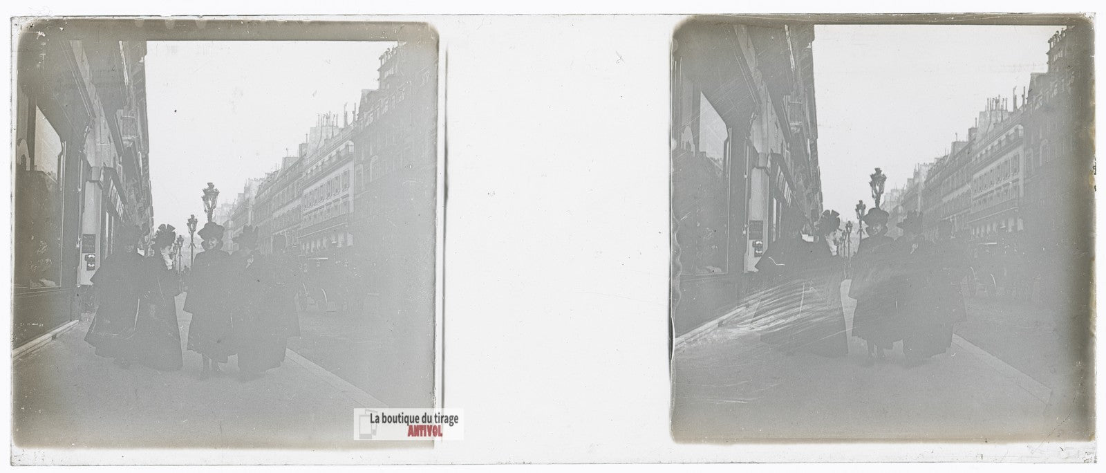 Paris, femmes élégantes, plaque verre stéréo, photo ancienne 4,5x10,7 cm