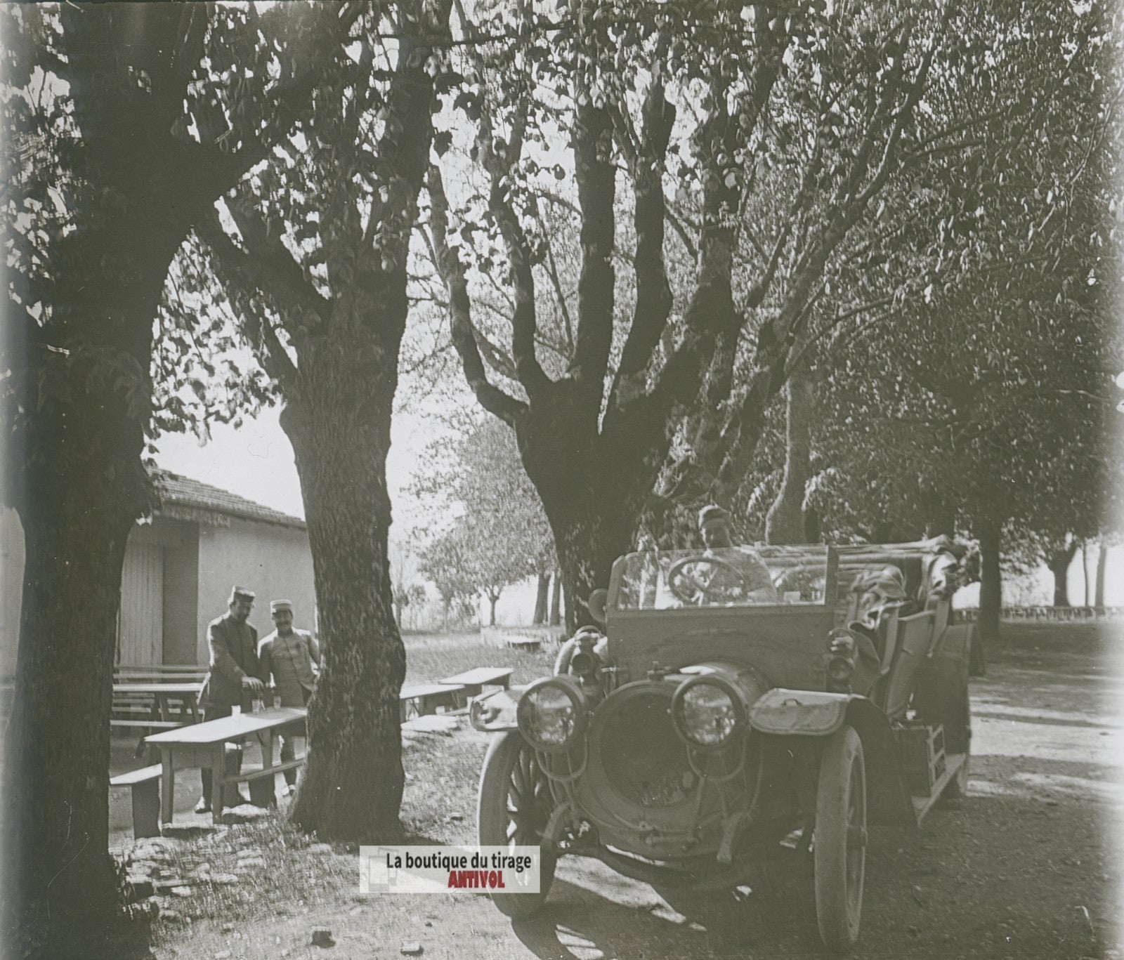 Automobile d’officiers, guerre WW1, plaque verre photo ancienne stéréo 6x13 cm