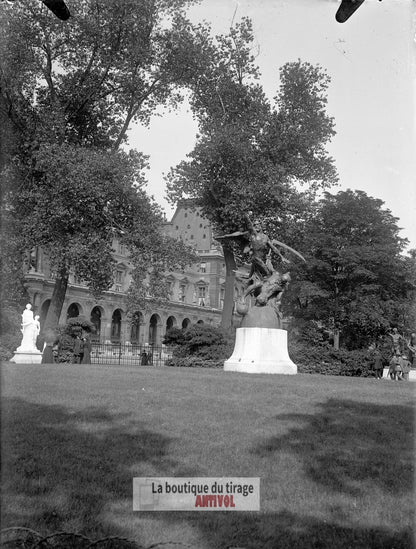 Paris, Jardin Carrousel, Louvre, plaque verre, photo ancienne, négatif 9x12 cm