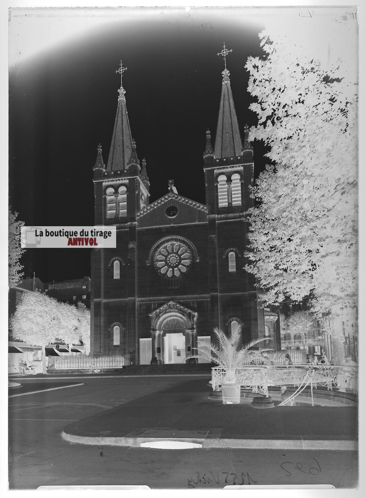 Plaque verre photo ancienne négatif noir et blanc 13x18 cm Vichy Saint-Louis