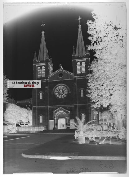 Plaque verre photo ancienne négatif noir et blanc 13x18 cm Vichy Saint-Louis