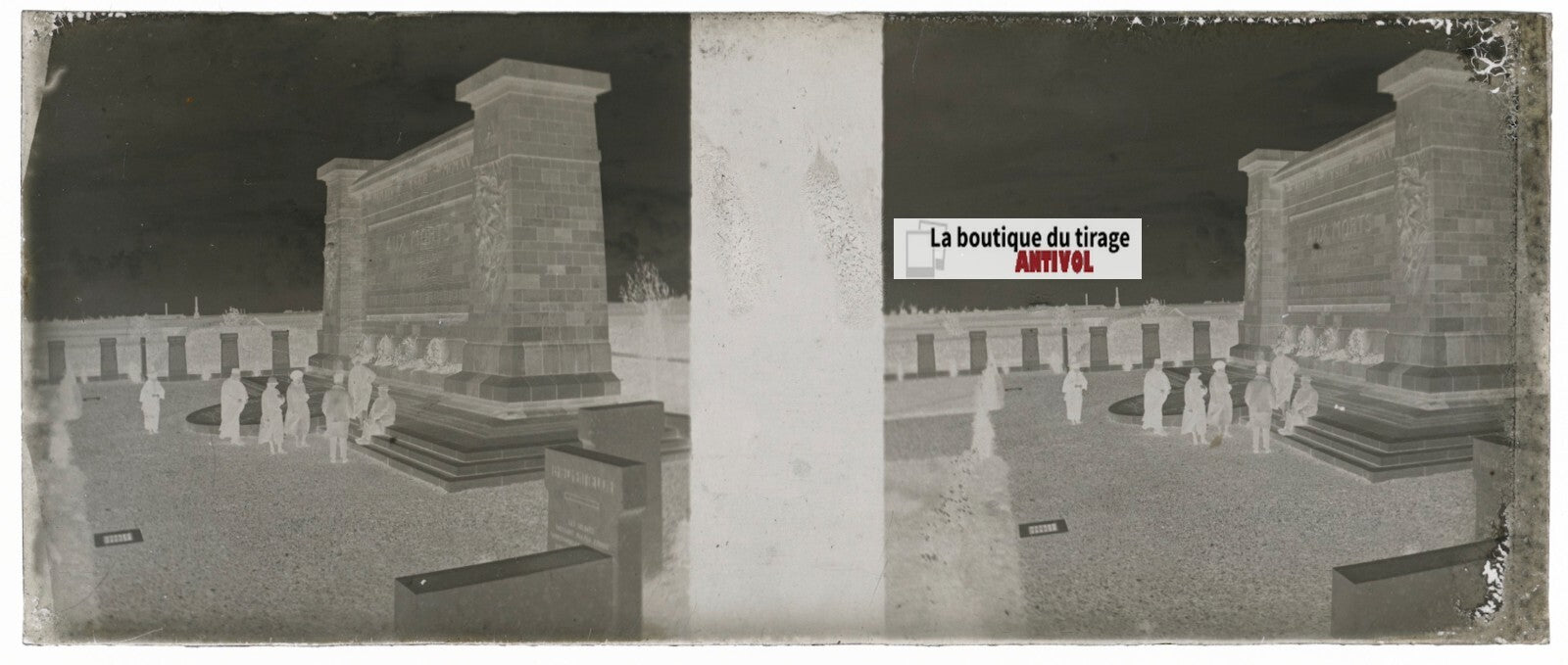 Monument morts, Belgique, Plaque verre stéréo, négatif noir & blanc 4,5x10,7 cm