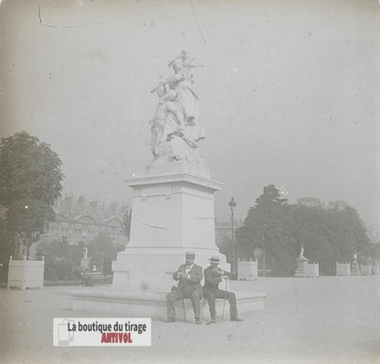 Paris, jardin des Tuileries, plaque verre stéréo, photo ancienne 4,5x10,7 cm