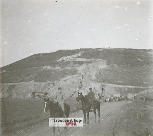 Officiers français à cheval, WW1, plaque verre photo ancienne stéréo 6x13 cm