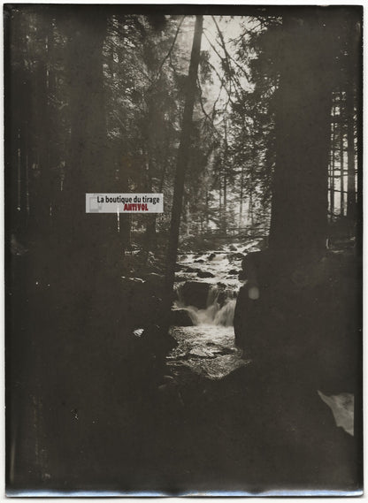 Plaque verre photo ancienne négatif noir et blanc 13x18 cm Gérardmer saut Cuves
