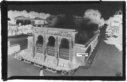 Plaque verre photo ancienne négatif noir & blanc 9x14 cm, Dax, fontaine chaude