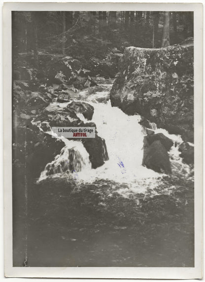 Plaque verre photo ancienne négatif noir et blanc 13x18 cm Gérardmer saut Cuves