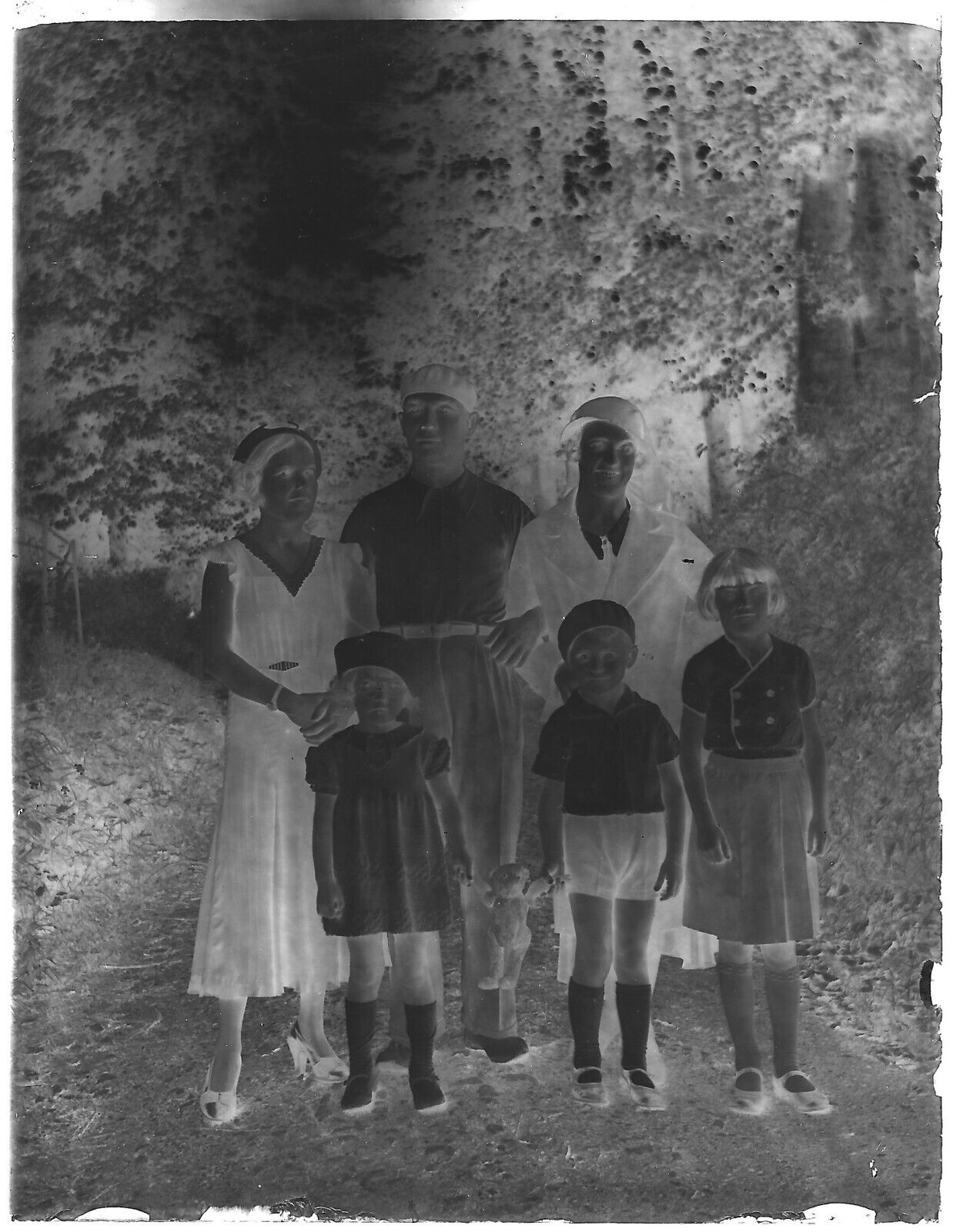 Plaque verre photo ancienne négatif noir et blanc 9x12 cm famille glass plate  