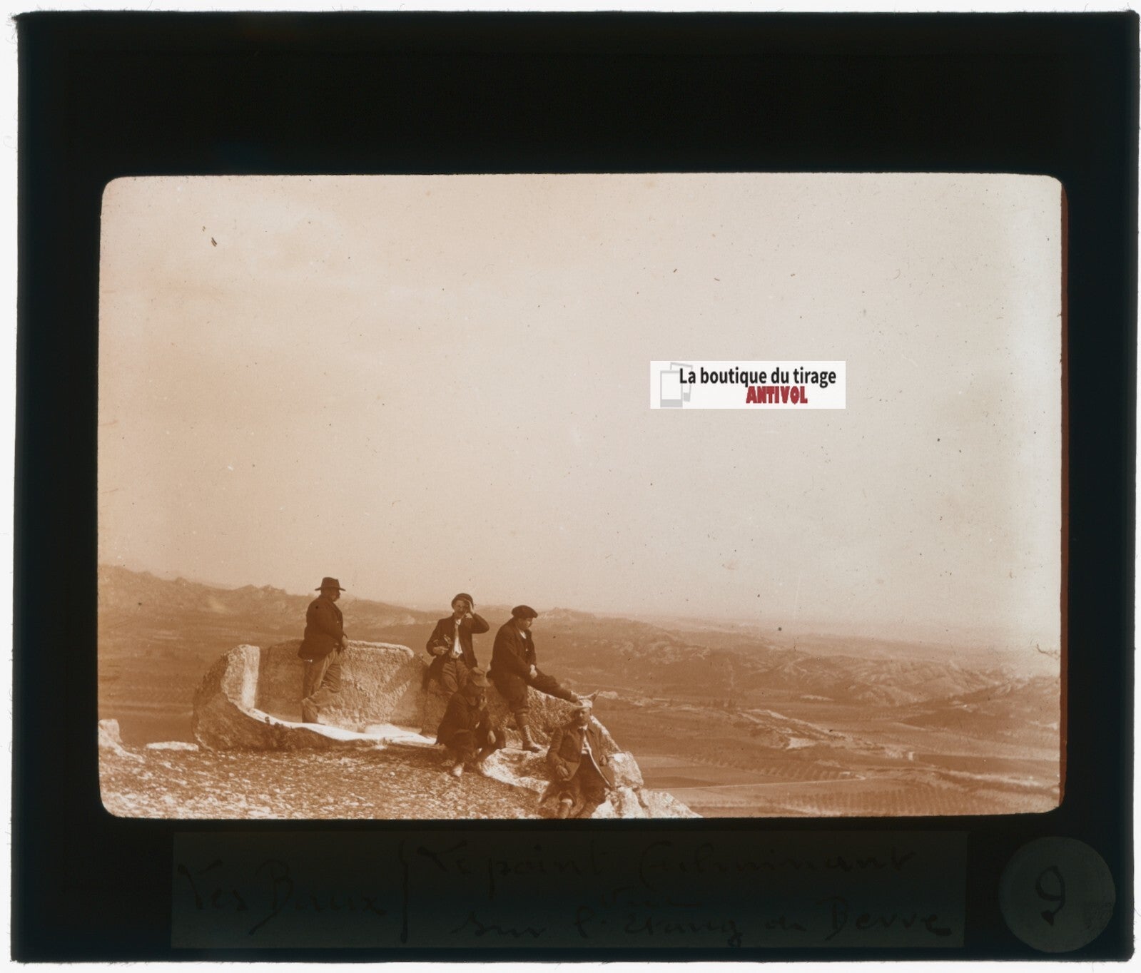 Baux-de-Provence, promenade, photo plaque verre, sépia, positif 8,5x10 cm