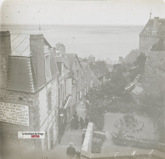 Mont-Saint-Michel, remparts et village , plaque verre stéréo, photo 4,5x10,7 cm