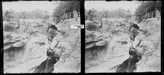 Gorges du Fier, rochers, Plaque verre photo stéréo négatif noir & blanc 6x13 cm