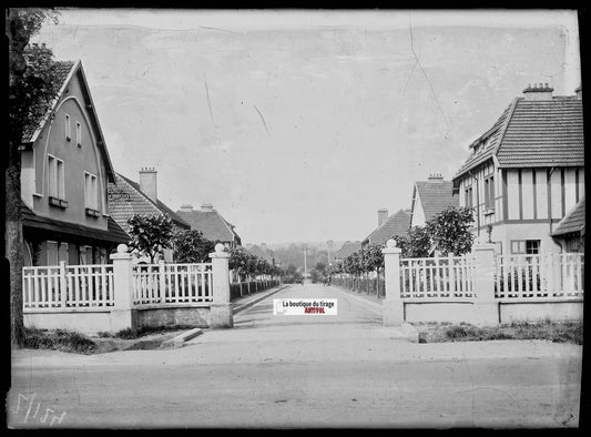 Plaque verre photo ancienne négatif noir et blanc 13x18 cm village vintage rue