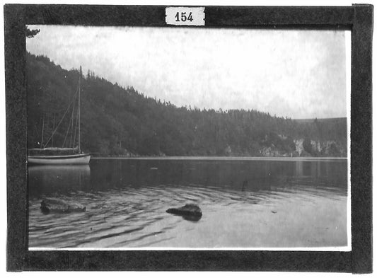 Plaque verre photo ancienne positif noir et blanc 6x9 cm bateau lac vintage - La Boutique Du Tirage 