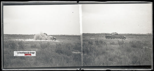 Camp du Ruchard, char, plaque verre, photo ancienne, négatif N&B 6x13 cm