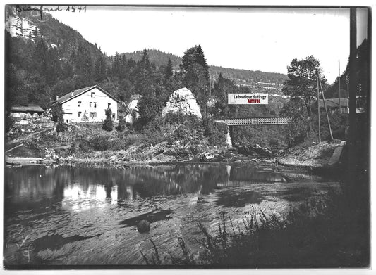 Plaque verre photo ancienne positif noir et blanc 13x18 cm Biaufond lac Doubs