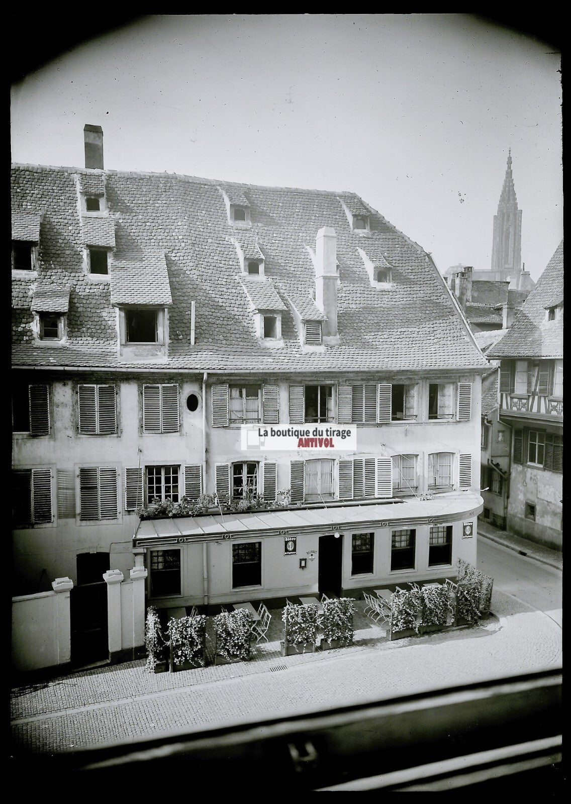 Plaque verre photo ancienne négatif noir et blanc 13x18 cm brasserie Strasbourg