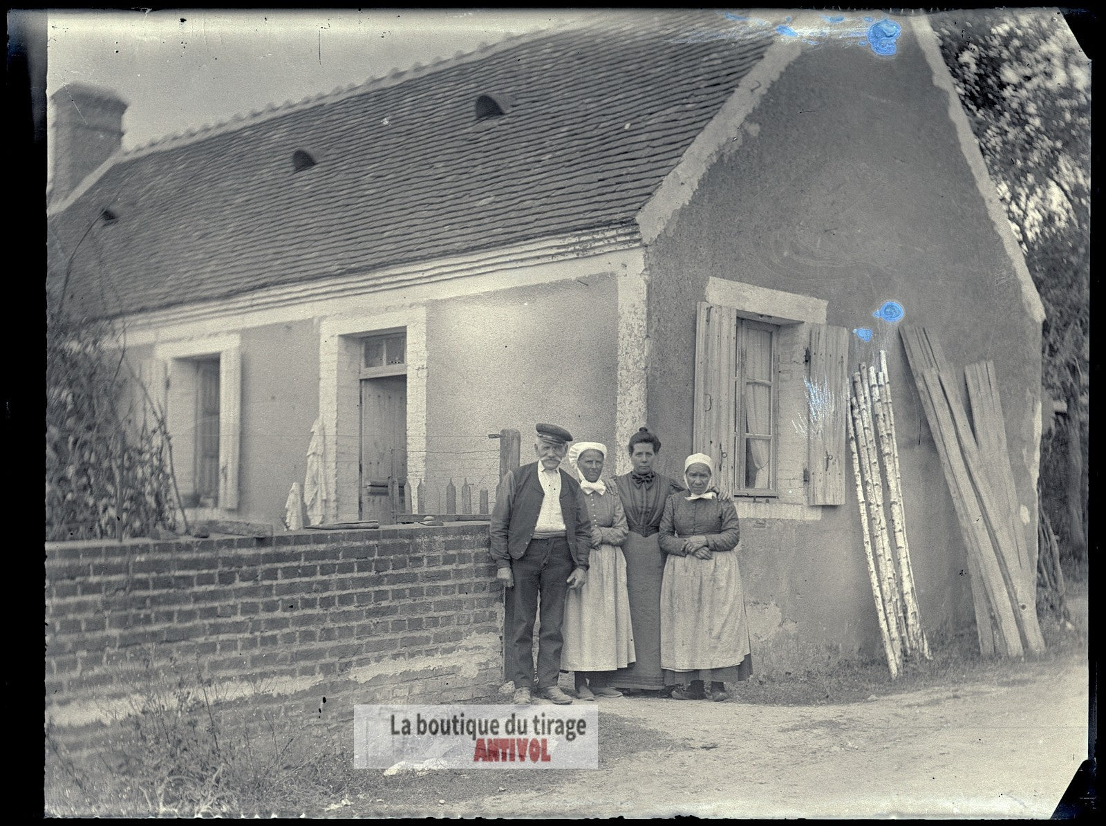 Maison de campagne, famille, plaque verre, photo ancienne, négatif 9x12 cm