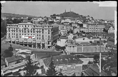 Plaque verre photo ancienne, négatif noir & blanc 9x14 cm, Châtel-Guyon centre