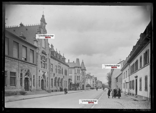 Plaque verre photo ancienne négatif noir et blanc 13x18 cm Saint-Louis La Poste