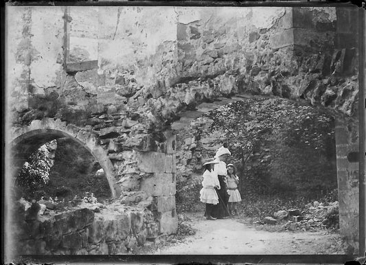 Plaque verre photo ancienne négatif 6x9 cm maman et fillettes, ruines château - La Boutique Du Tirage 