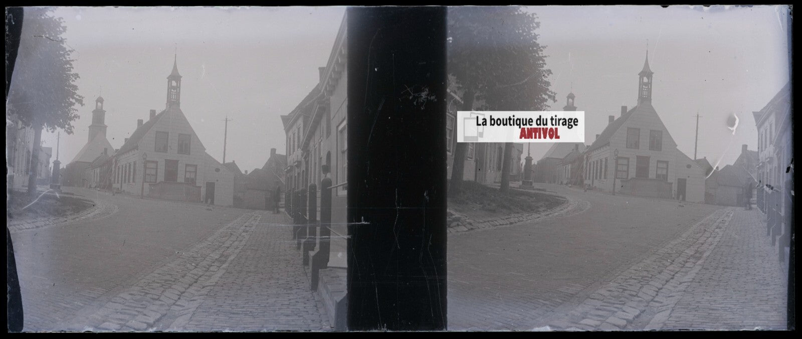 Village rue route, Plaque verre stéréo, négatif noir & blanc 4,5x10,7 cm