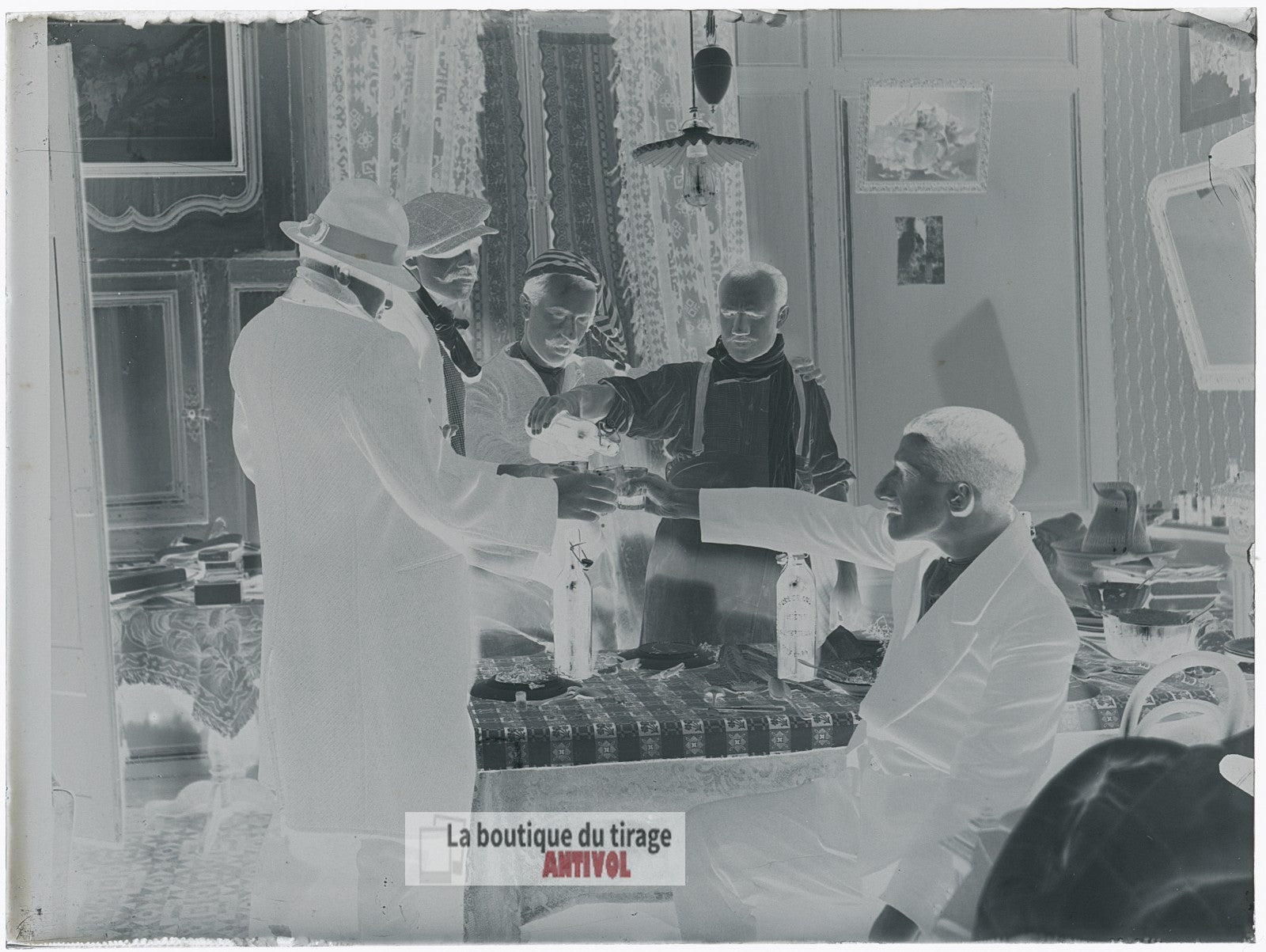 Dernier dîner, soldats, Paris, plaque verre, photo ancienne, négatif 9x12 cm