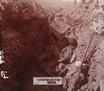 Verdun, cadavres, tranchée guerre WW1, plaque verre stéréo, photo 4,5x10,7 cm