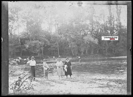 Rivière, eau, France, Plaque verre photo ancienne, négatif noir & blanc 6x9 cm