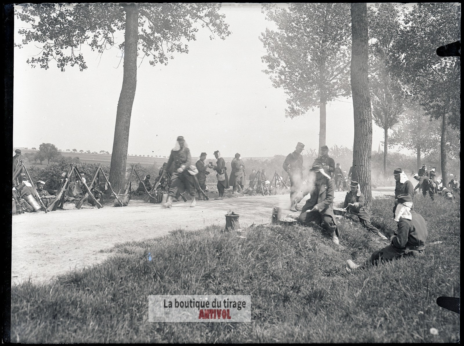 Mailly, camp la Grand'Halte, plaque verre, photo ancienne, négatif 9x12 cm