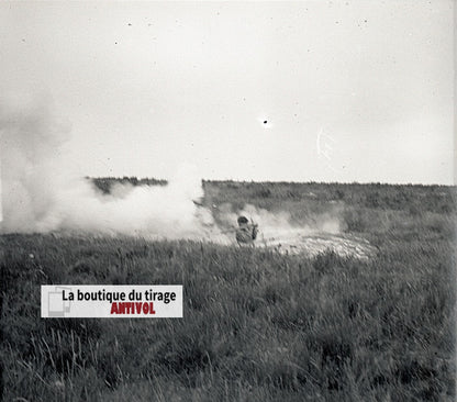 Camp du Ruchard, char, plaque verre, photo ancienne, négatif N&B 6x13 cm
