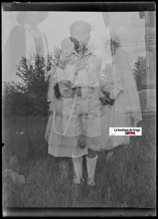 Famille, curiosité, Plaque verre photo ancienne, négatif noir & blanc 6x9 cm