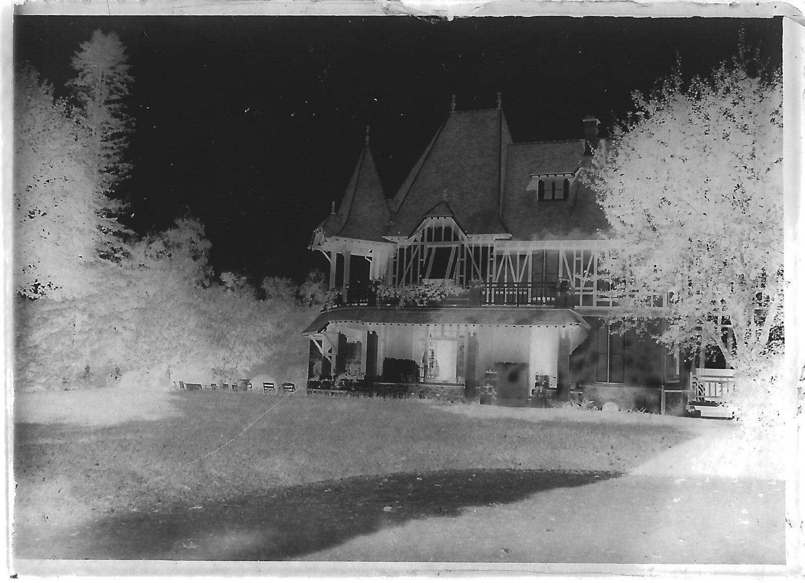 Château Bailly, Plaque verre photo ancienne négatif noir et blanc 6x9 cm France
