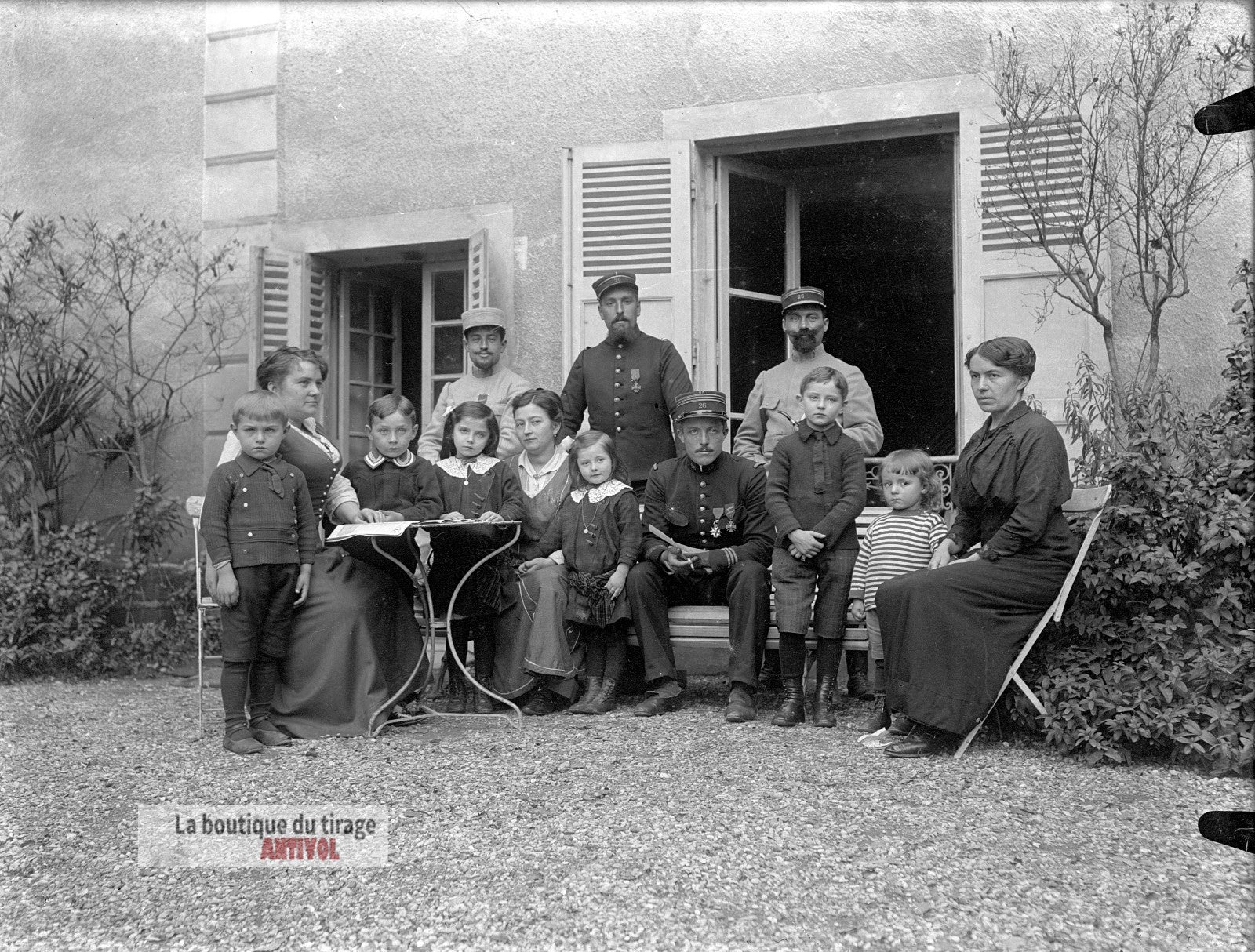 Officiers et civils, famille, plaque verre, photo ancienne, négatif 9x12 cm