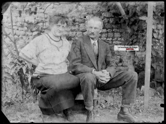 Plaque verre photo ancienne négatif noir et blanc 9x12 cm couple amour France 