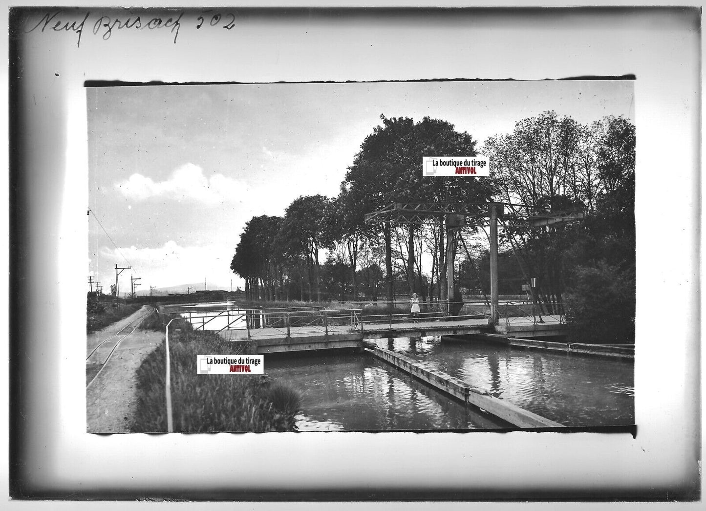 Plaque verre photo ancienne positif noir et blanc 13x18 cm Neuf-Brisach eau