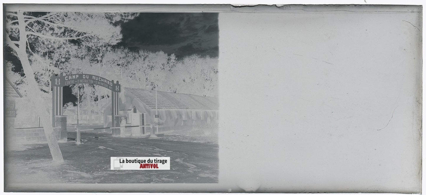 Camp du Ruchard, soldat, plaque verre, photo ancienne, négatif N&B 6x13 cm