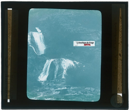 Cascade de Sarenne, photo J. Moulin, plaque verre, couleur, positif 8,5x10 cm