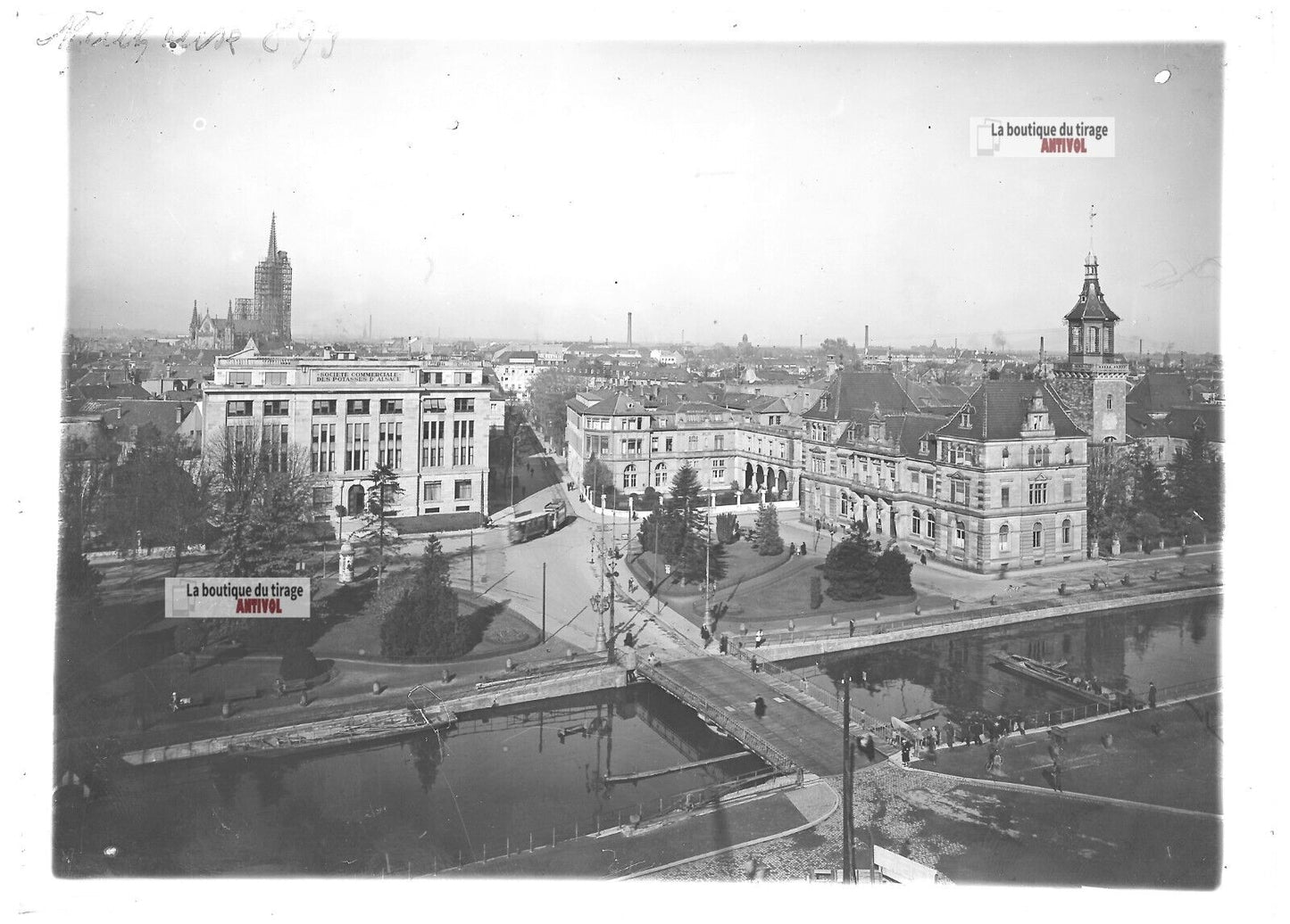 Plaque verre photo ancienne positif noir et blanc 13x18 cm Mulhouse centre-ville