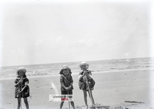 Berck-sur-Mer, enfants plage, plaque verre photo ancienne, négatif 9x12 cm