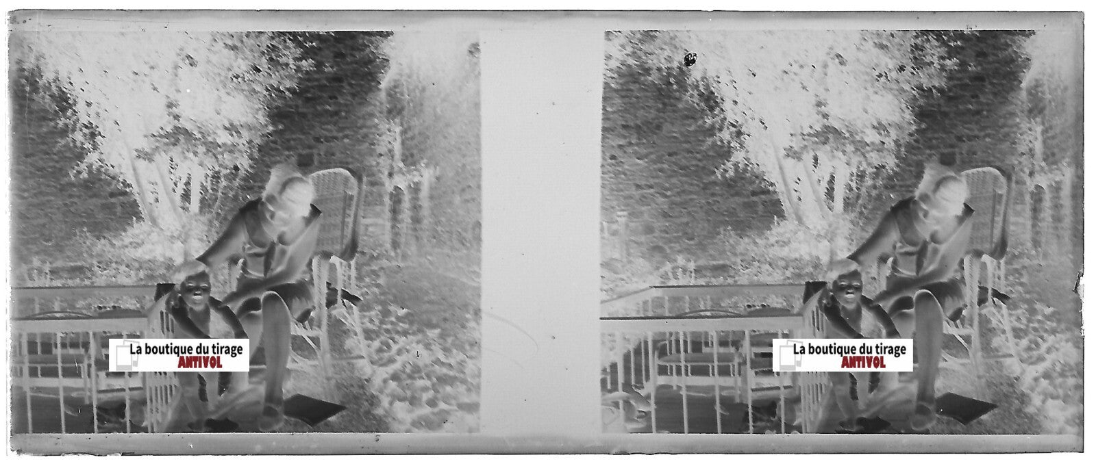 Jeu enfant sourire, Plaque verre photo stéréo, négatif noir & blanc 4,5x10,7 cm