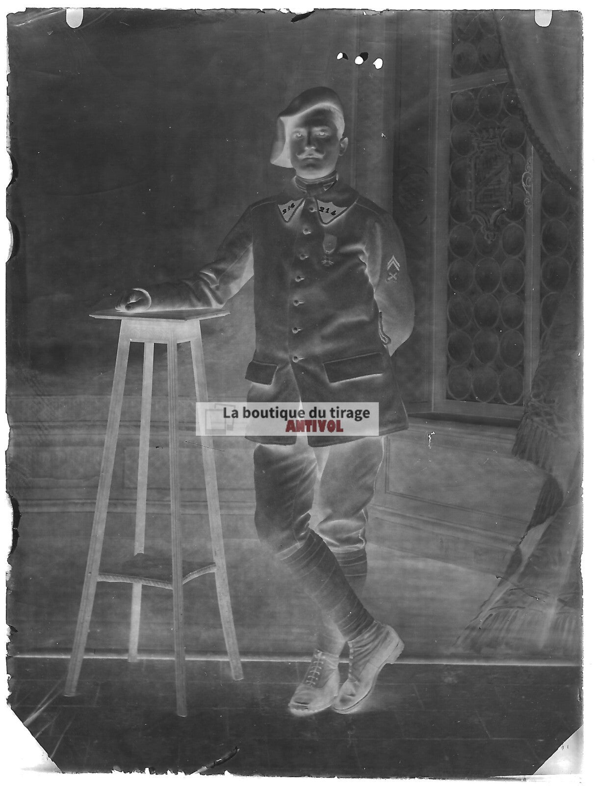 Plaque verre photo ancienne négatif noir & blanc 9x12 cm soldat 214e régiment 