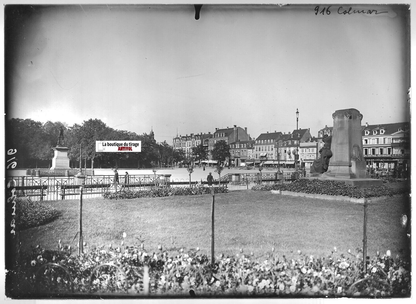 Plaque verre photo ancienne positif noir et blanc 13x18 cm Colmar place Rapp