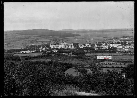 Plaque verre photo ancienne négatif noir et blanc 13x18 cm Vittel ville France