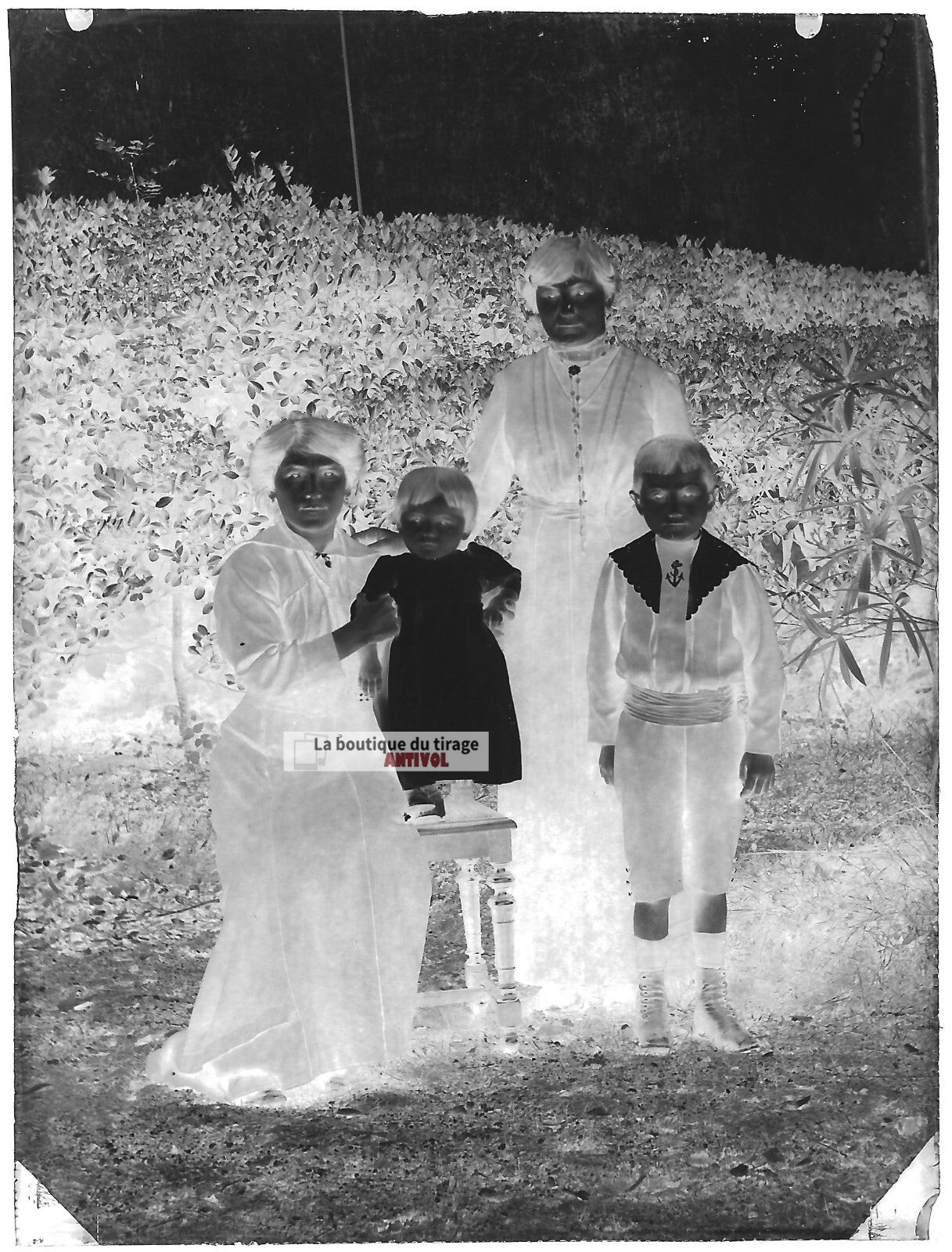 Plaque verre photo ancienne négatif noir et blanc 9x12 cm famille France enfants